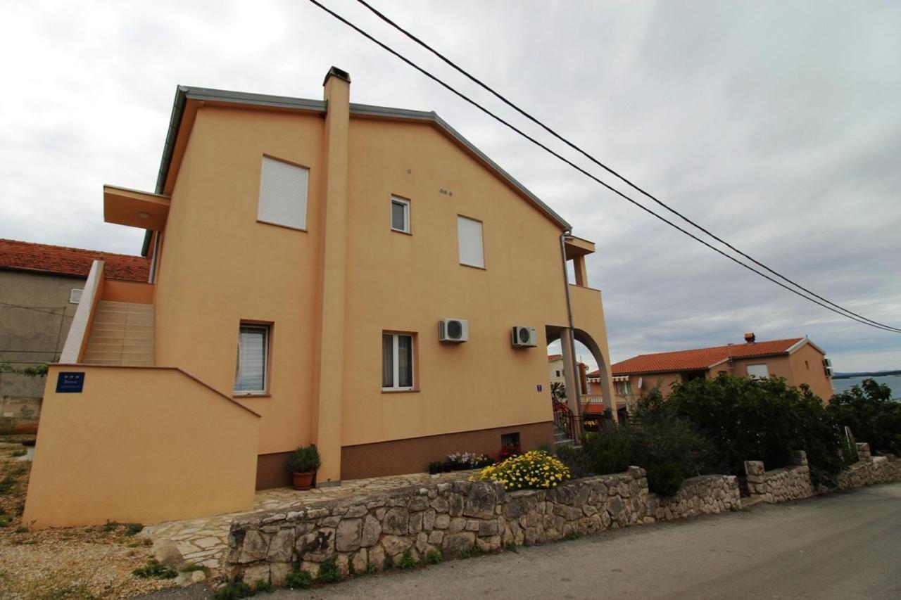 Apartment Sea View Saric Drage Exterior foto