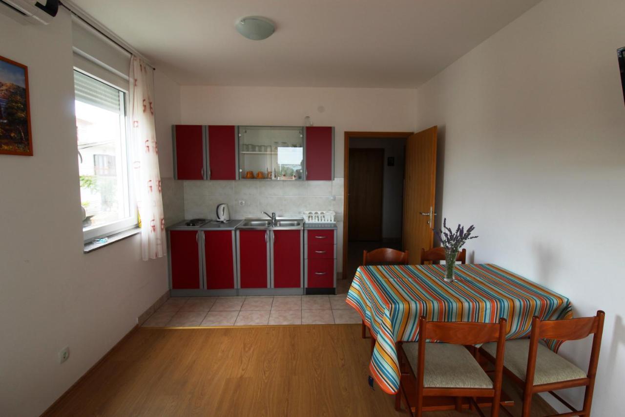 Apartment Sea View Saric Drage Exterior foto