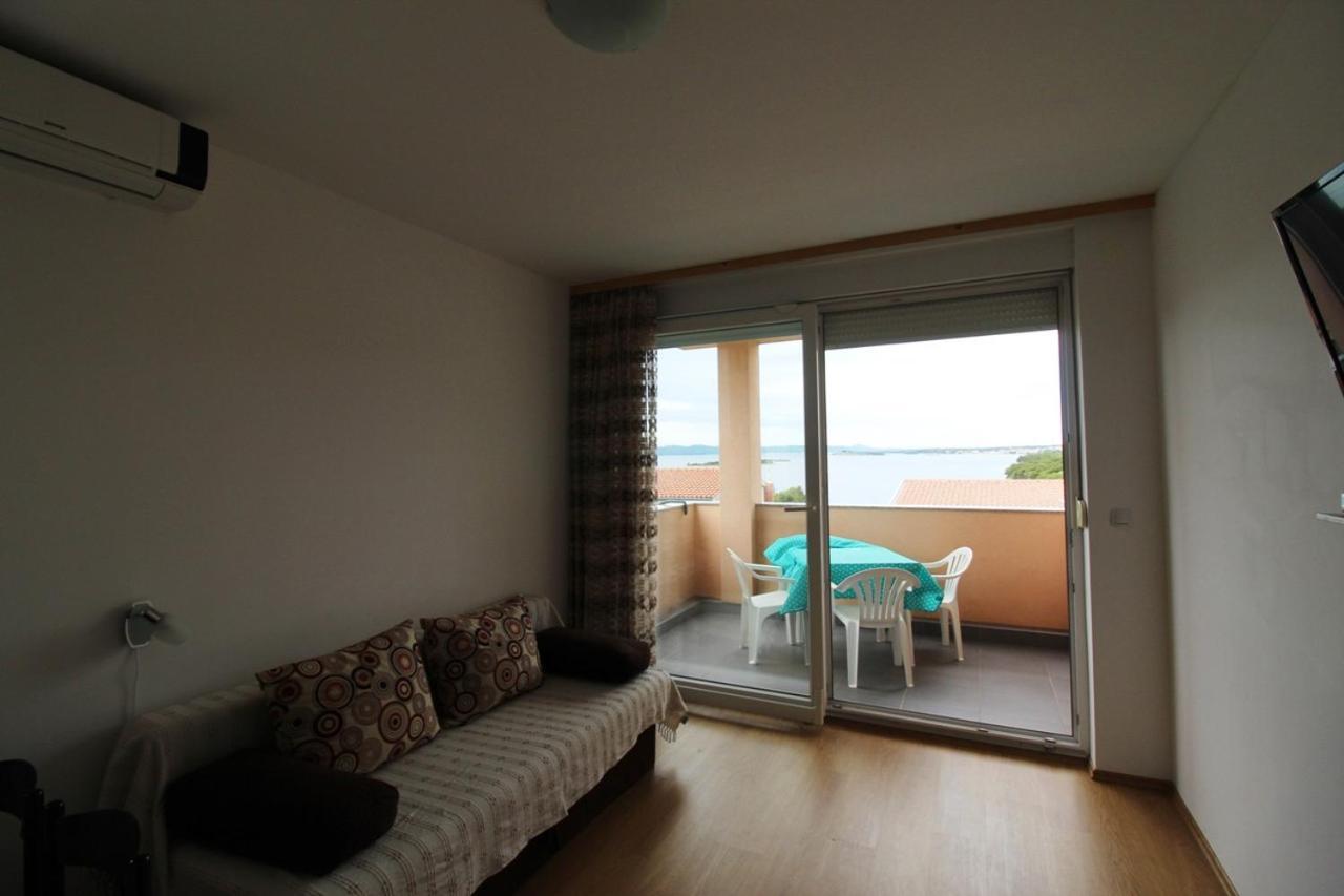 Apartment Sea View Saric Drage Exterior foto