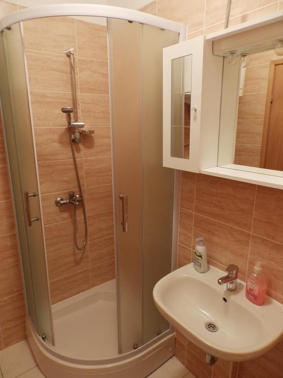 Apartment Sea View Saric Drage Exterior foto