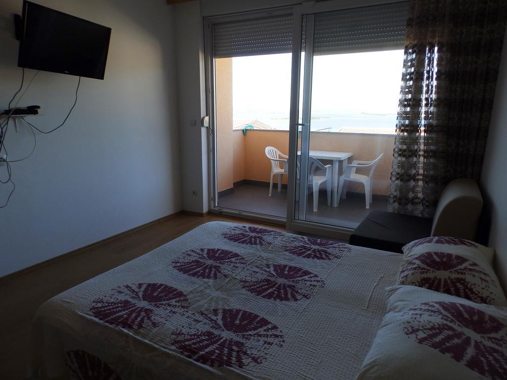 Apartment Sea View Saric Drage Exterior foto